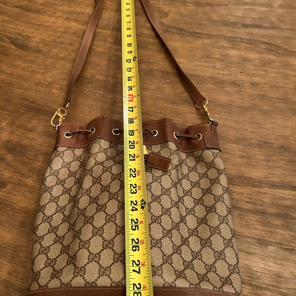 1980s Vintage Gucci GG Monogram Leather Bucket Bag Crossbody *tear* - Picture 15 of 17